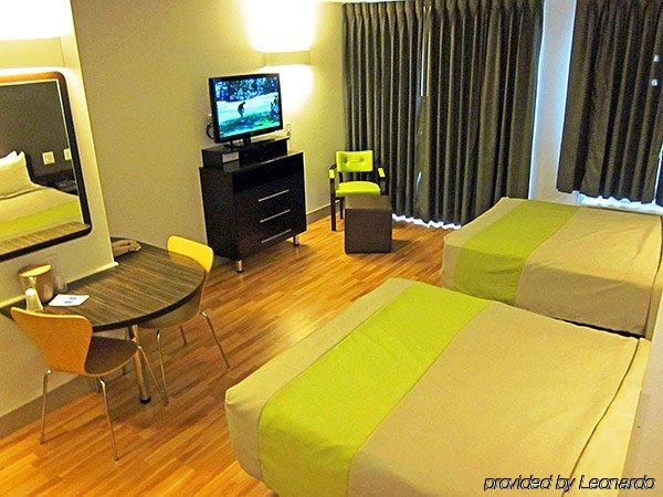 Hotel 6-concord, Ca 2*