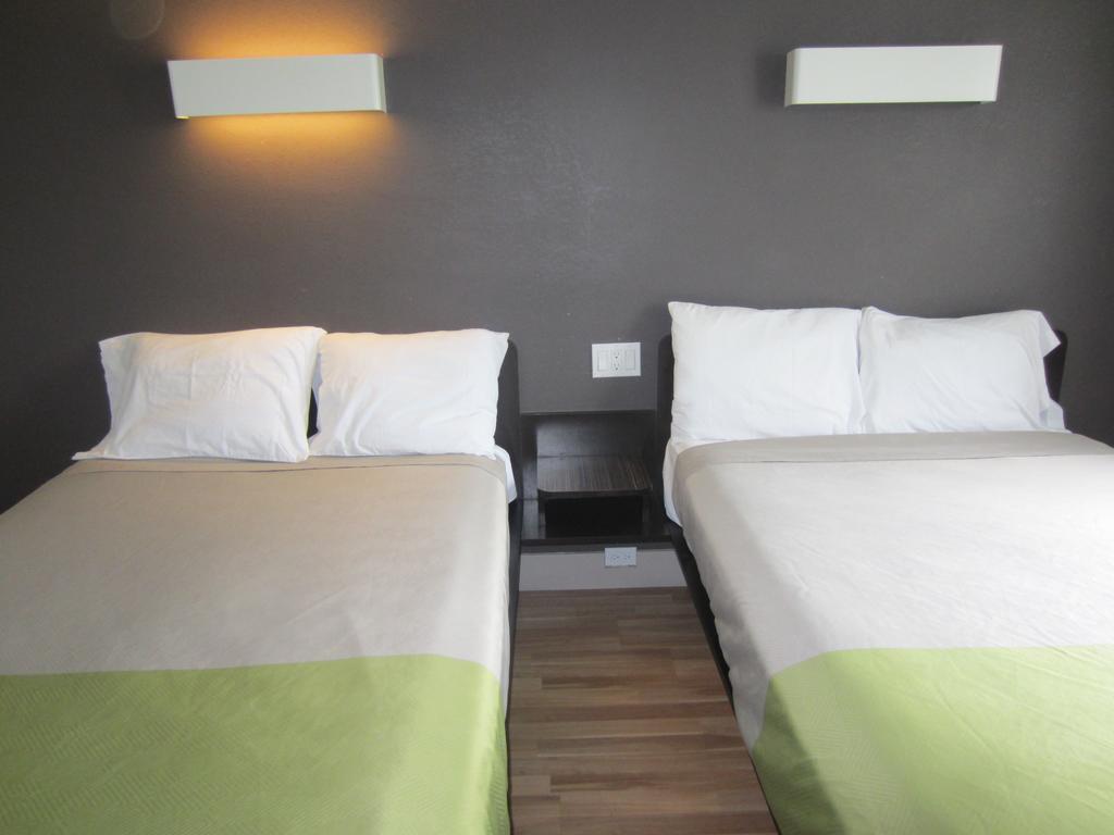 Hotel 6-concord, Ca 2*
