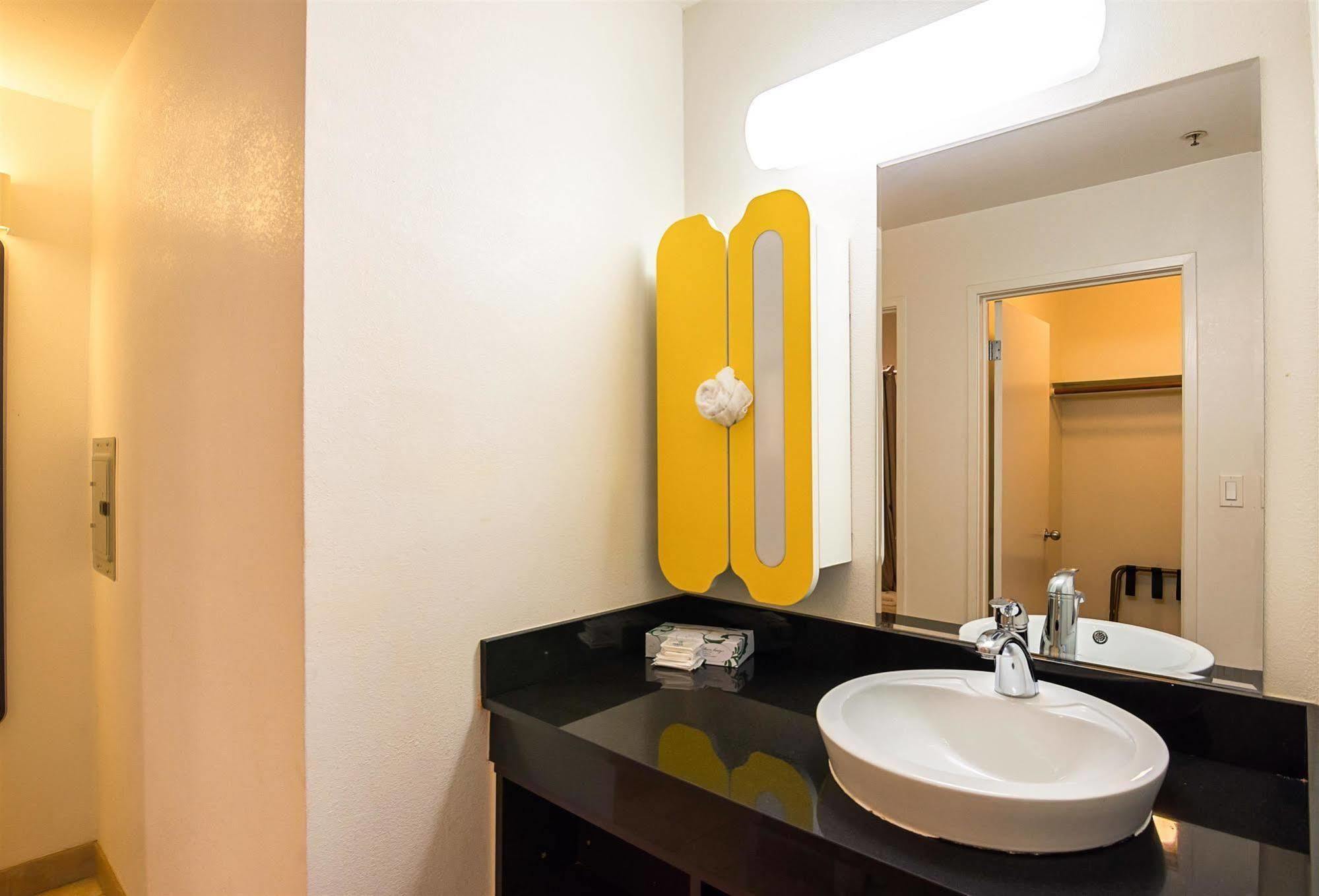6-concord, Ca Hotel 2*