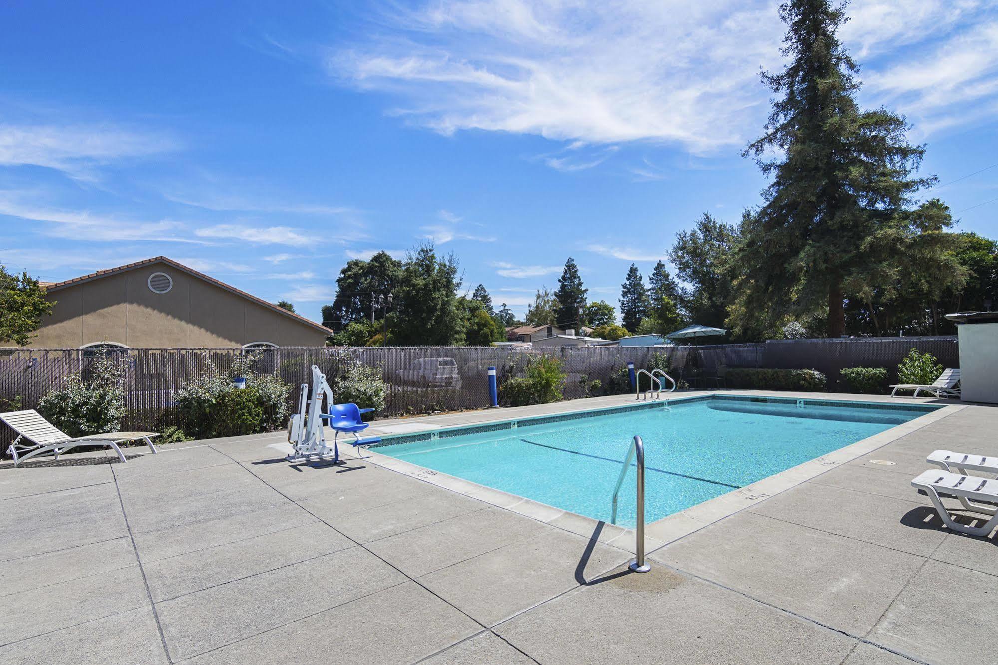 6-concord, Ca Hotel 2*