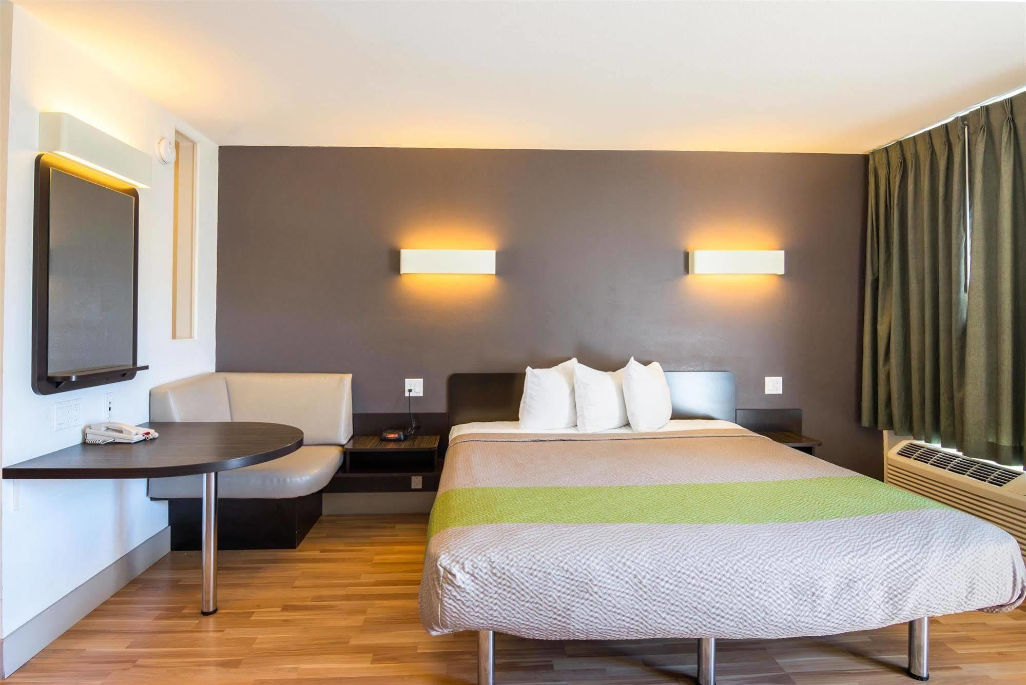 6-concord, Ca Hotel