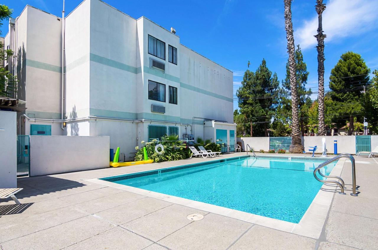 Hotel 6-concord, Ca